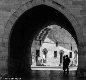 Kissing couple in B&W, Istanbul